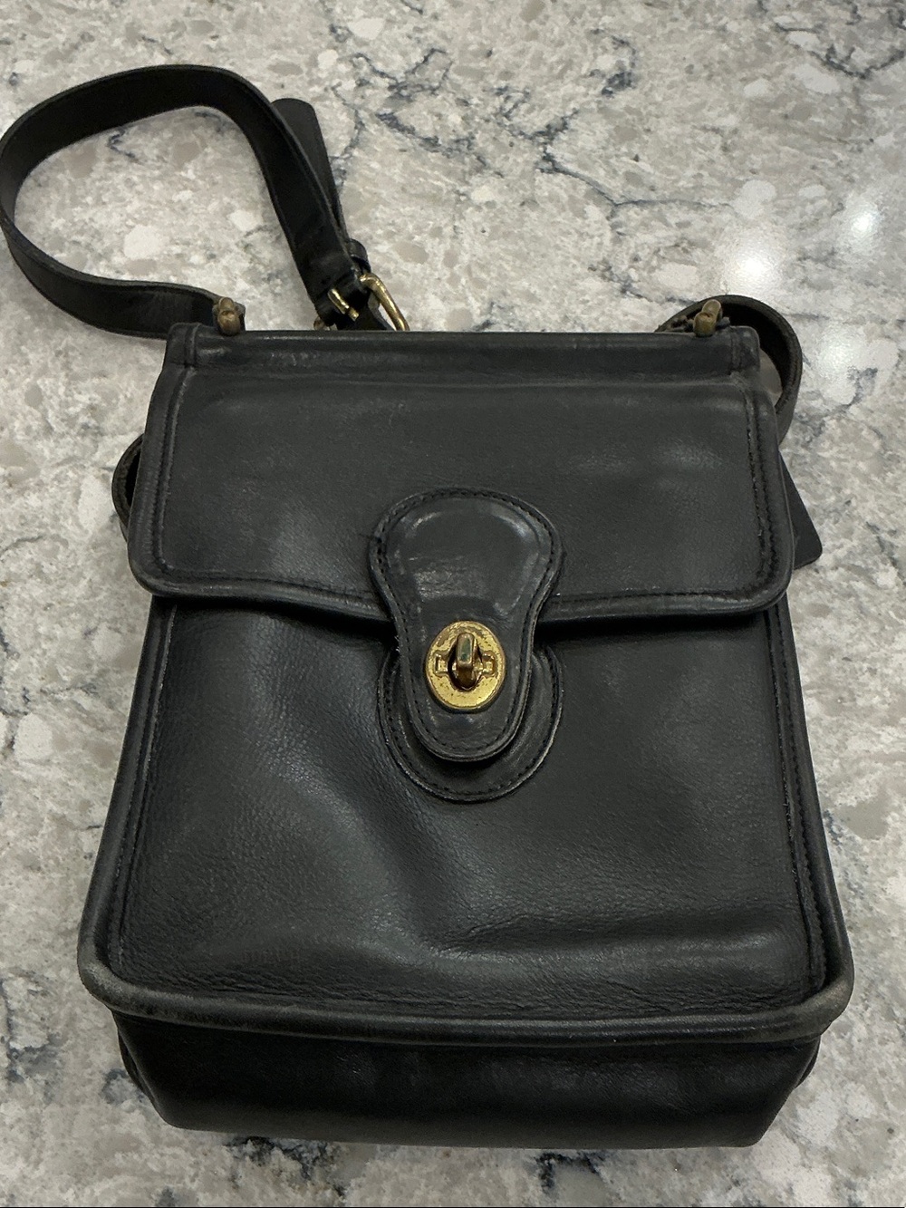 Vintage Coach Station Bag 5130 Black Leather Brass Crossbody